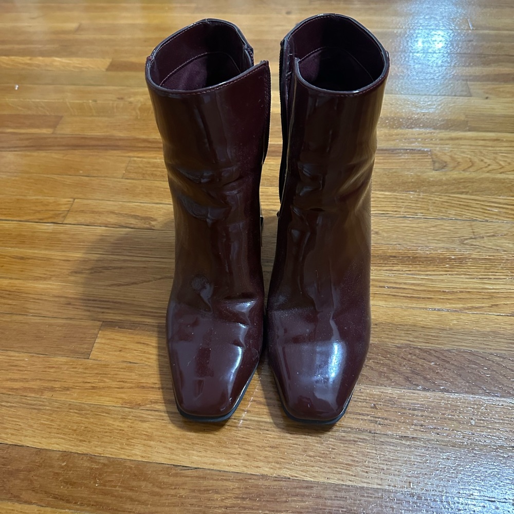 J-lo patten leather burgundy booties